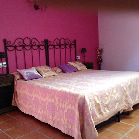 Hostal Camino Del Perdon Утерга Экстерьер фото