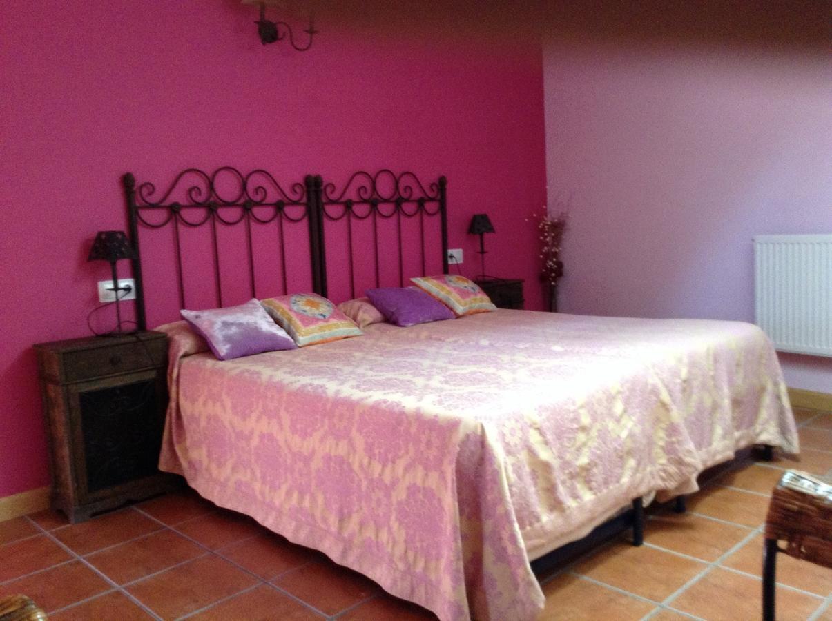 Hostal Camino Del Perdon Утерга Экстерьер фото