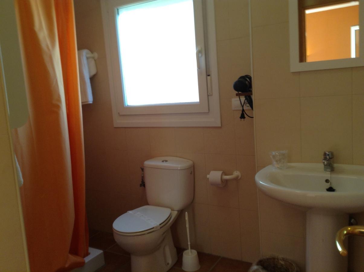 Hostal Camino Del Perdon Утерга Экстерьер фото