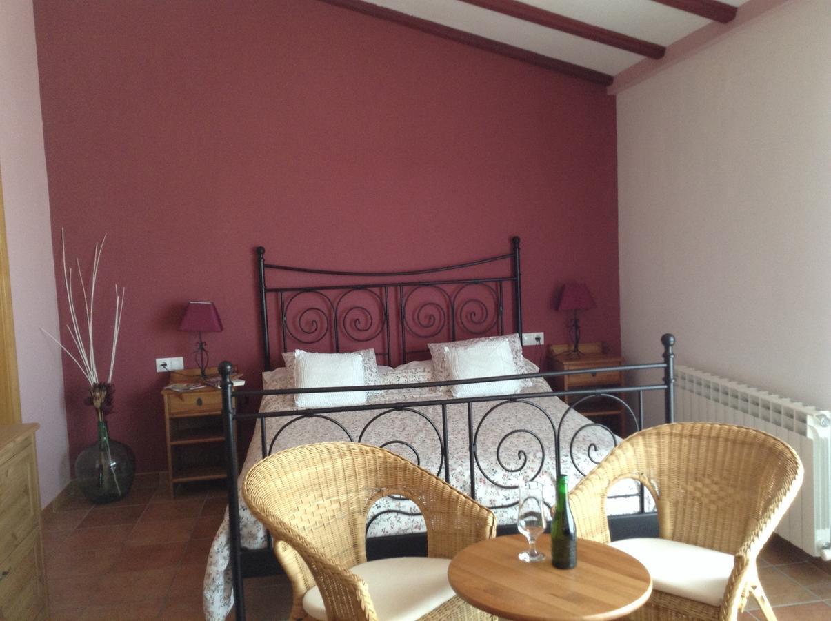 Hostal Camino Del Perdon Утерга Экстерьер фото